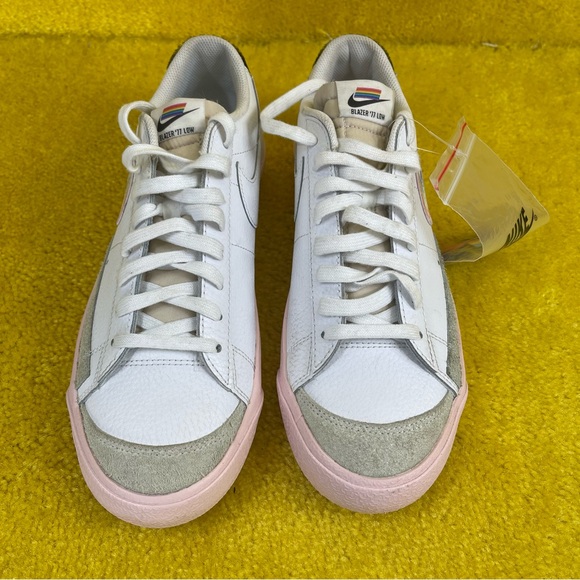 Nike Blazer Low 77
Be True (2021) DD 3034–100 no box size 10.5